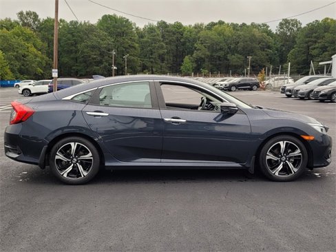 Used 2016 Honda Civic Touring image 2