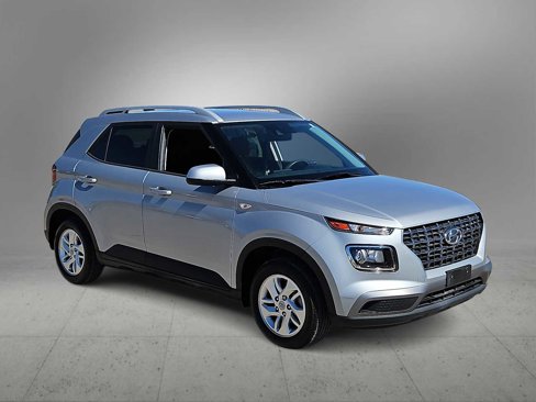 Used 2020 Hyundai Venue SEL image 2