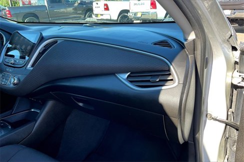 Used 2022 Chevrolet Malibu LT image 16
