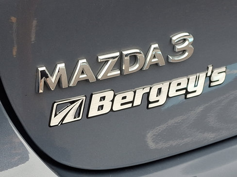 Used 2022 MAZDA MAZDA3 s image 29