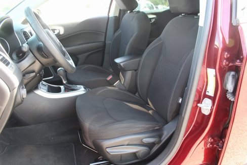 Used 2021 Jeep Compass Sport image 12