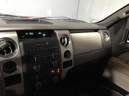 Used 2010 Ford F150 XLT image 24
