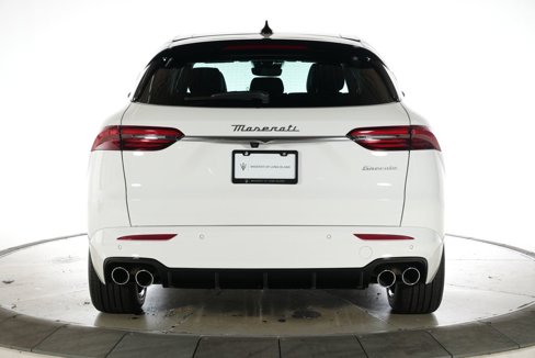 New 2025 Maserati Grecale GT image 4
