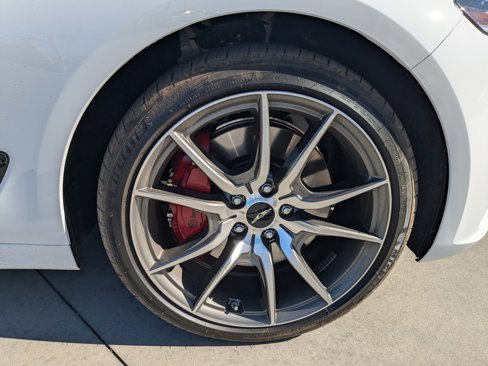 New 2025 Genesis G70 2.5T image 9