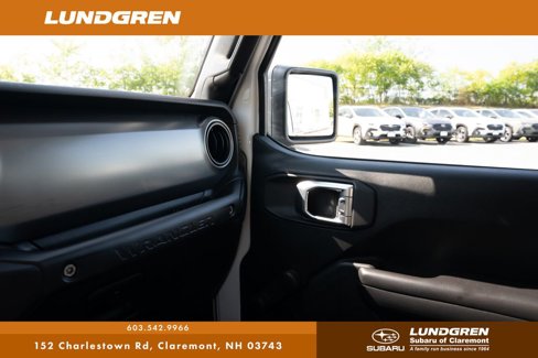 Used 2019 Jeep Wrangler Sport image 32