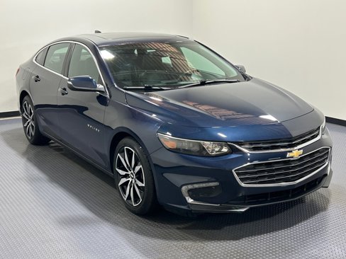 Used 2016 Chevrolet Malibu LT w/ Leather Package image 4