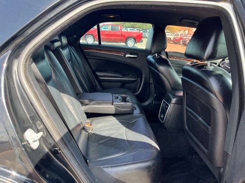 Used 2014 Chrysler 300 image 15