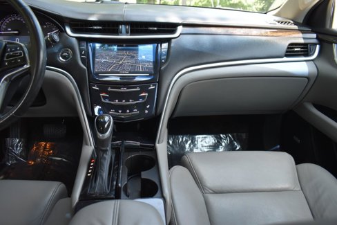 Used 2017 Cadillac XTS Luxury image 16