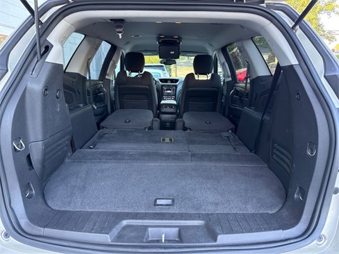 Used 2016 Chevrolet Traverse LT image 29