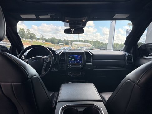 Used 2021 Ford Expedition Limited image 13