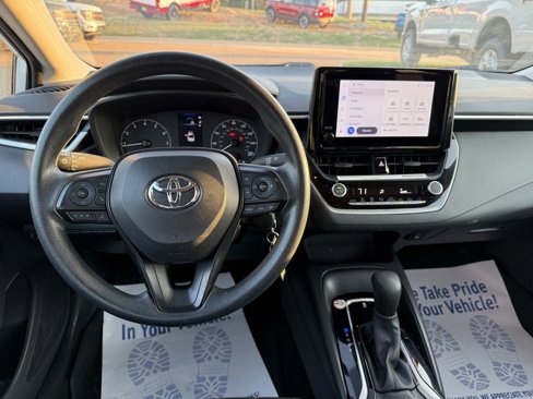Used 2024 Toyota Corolla LE image 10