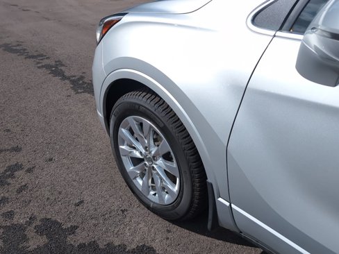 Used 2018 Buick Envision Essence image 11