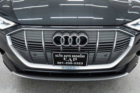Used 2021 Audi e-tron Premium image 44