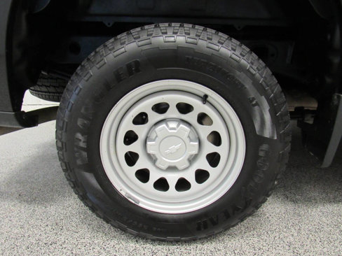 Used 2022 Chevrolet Silverado 1500 W/T w/ WT Value Package image 14