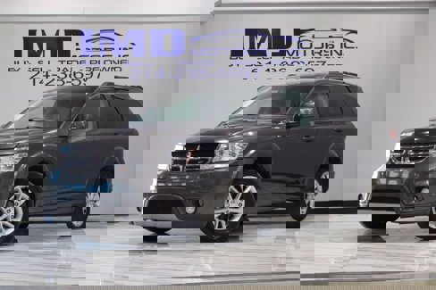 Used 2017 Dodge Journey SXT w/ Comfort/Convenience Group image 1