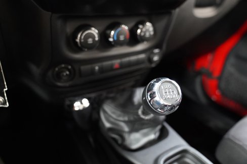 Used 2015 Jeep Wrangler Unlimited Sport image 23