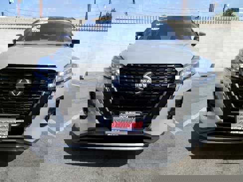 Used 2023 Nissan Kicks SR w/ SR Premium Package image 13