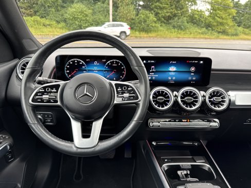 Certified 2023 Mercedes-Benz GLB 250 4MATIC image 12