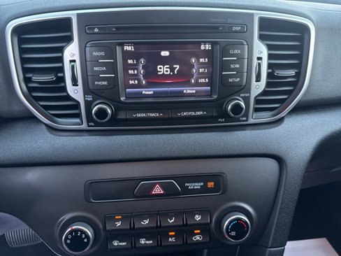 Used 2019 Kia Sportage LX image 14