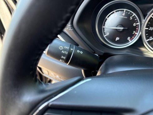 Used 2019 MAZDA CX-5 Touring image 26