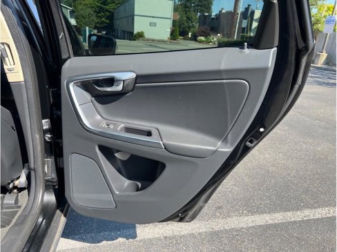 Used 2013 Volvo XC60 T6 image 19