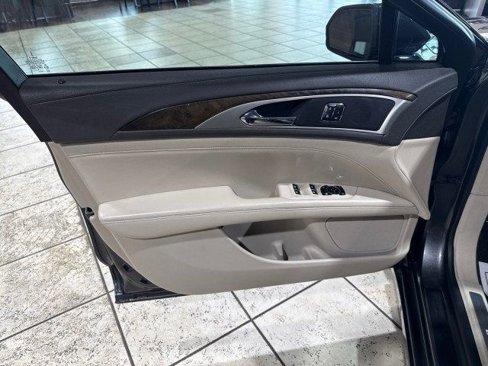 Used 2017 Lincoln MKZ Reserve w/ Technology Package image 20
