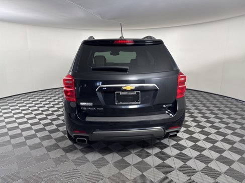 Used 2017 Chevrolet Equinox Premier w/ Enhanced Convenience Package image 4