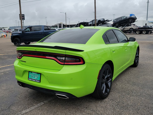 Used 2023 Dodge Charger SXT w/ Blacktop Package image 3