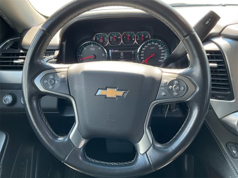 Used 2018 Chevrolet Suburban LT image 16