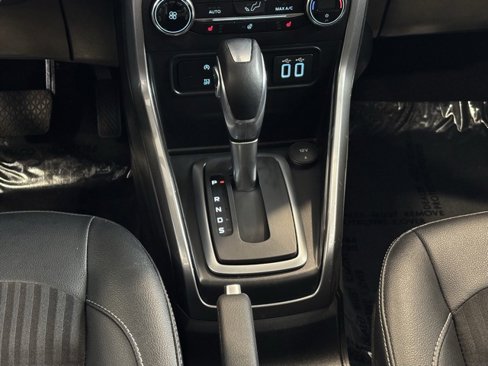 Used 2020 Ford EcoSport SES image 16