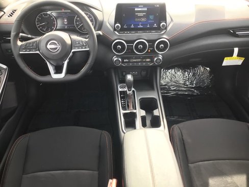 New 2025 Nissan Sentra SR image 18