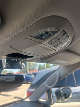 Used 2017 Chrysler Pacifica Touring-L image 6