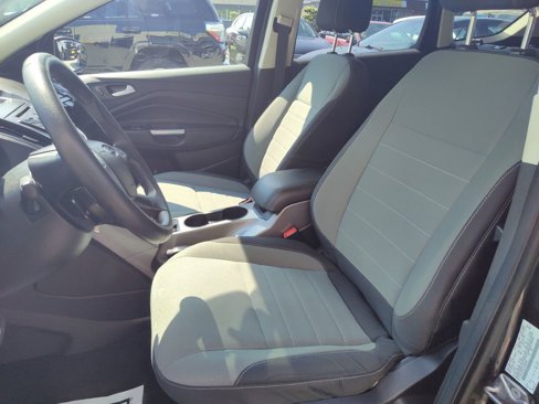 Used 2016 Ford Escape SE w/ SE Cold Weather Package image 10