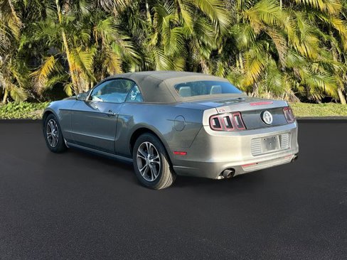 Used 2014 Ford Mustang Premium image 7