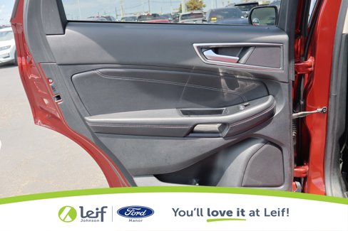 Used 2018 Ford Edge Titanium w/ Equipment Group 302A image 25