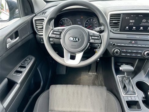 Used 2022 Kia Sportage LX image 11