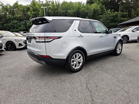 Used 2018 Land Rover Discovery SE image 23