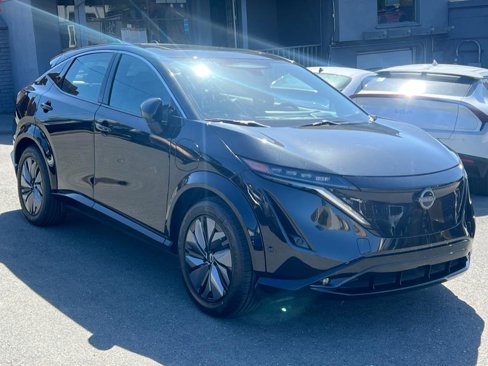 Used 2023 Nissan Ariya FWD image 3