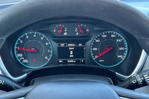 Used 2019 Chevrolet Equinox LS w/ LPO, Cargo Package image 23