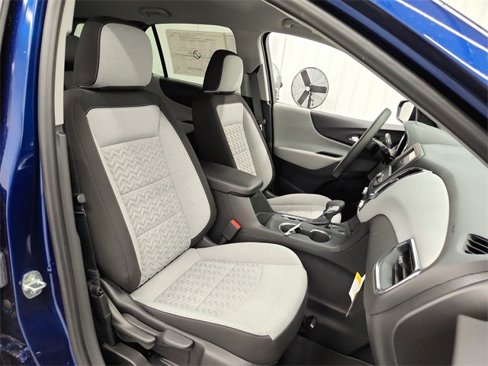 Used 2023 Chevrolet Equinox LS w/ LS Convenience Package image 31