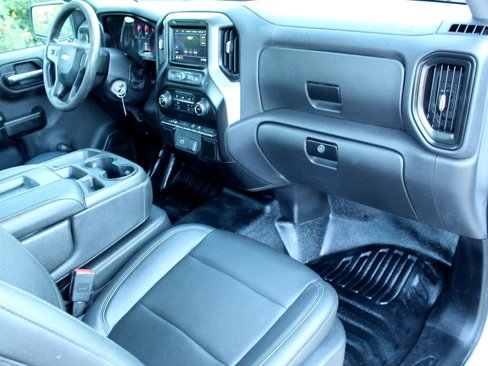 Used 2019 Chevrolet Silverado 1500 W/T w/ Trailering Package image 12