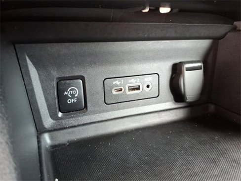 Used 2024 Nissan Sentra SV image 25