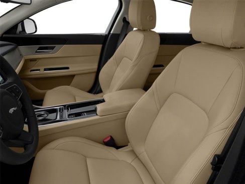 Used 2018 Jaguar XF Portfolio image 11