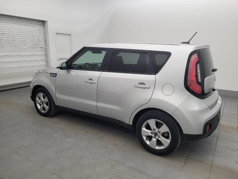 Used 2019 Kia Soul w/ Convenience Package image 2