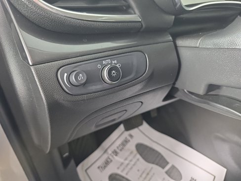 Used 2021 Buick Encore Preferred image 14