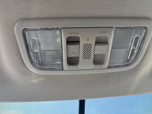 Used 2018 Honda HR-V EX image 30