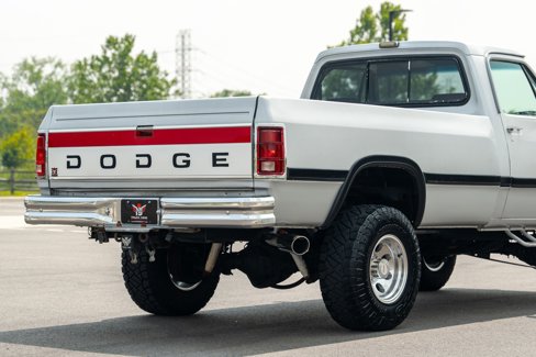 Used 1991 Dodge D/W Truck 350 image 25