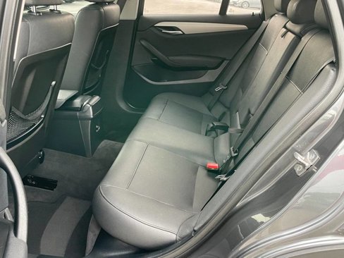 Used 2014 BMW X1 sDrive28i image 9