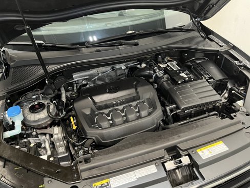 Used 2022 Volkswagen Tiguan SE R-Line image 19