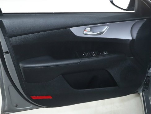 Used 2024 Kia Forte LXS image 15